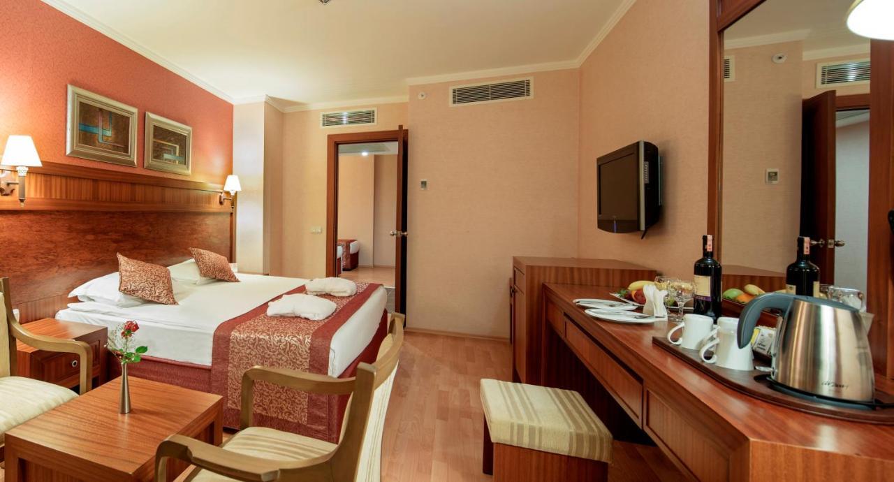 Alba Royal Hotel (Adults Only) 시데 객실 사진
