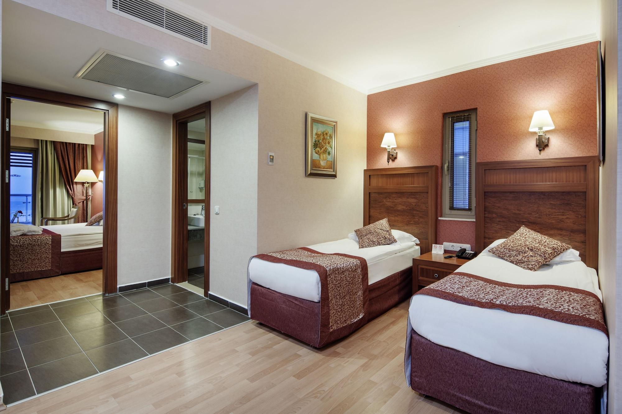 Alba Royal Hotel (Adults Only) 시데 외부 사진